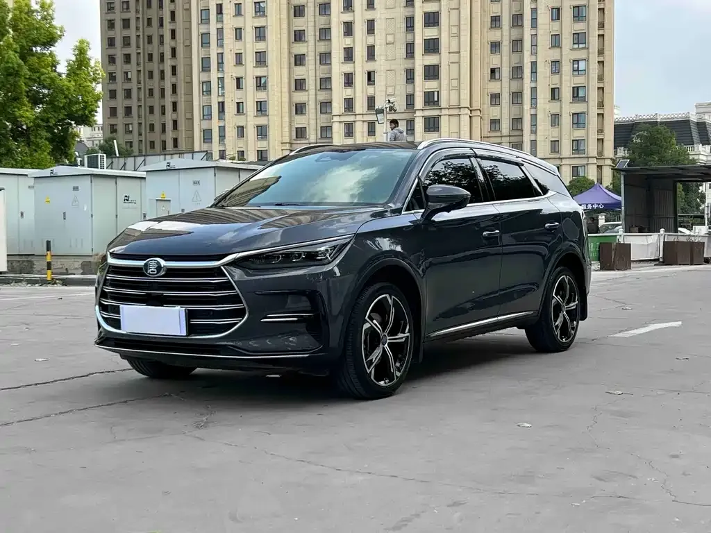 BYD Tang New Energy — фото 1