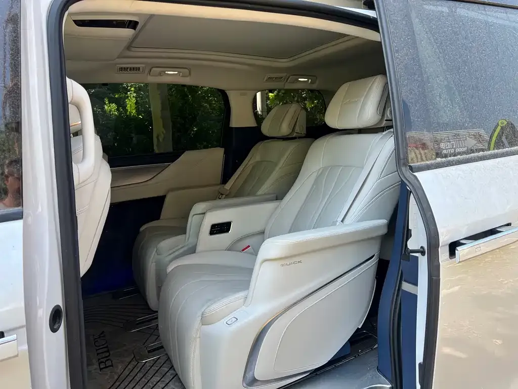 Buick GL8 Hybrid — фото 3