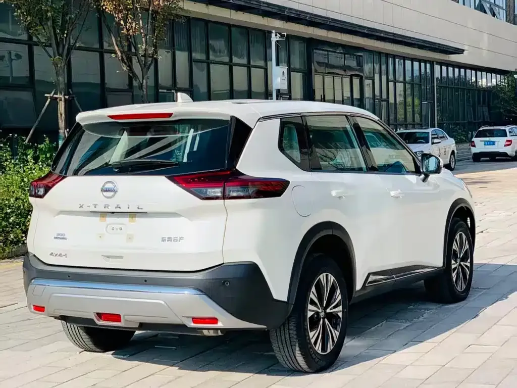 Nissan X-Trail — фото 10