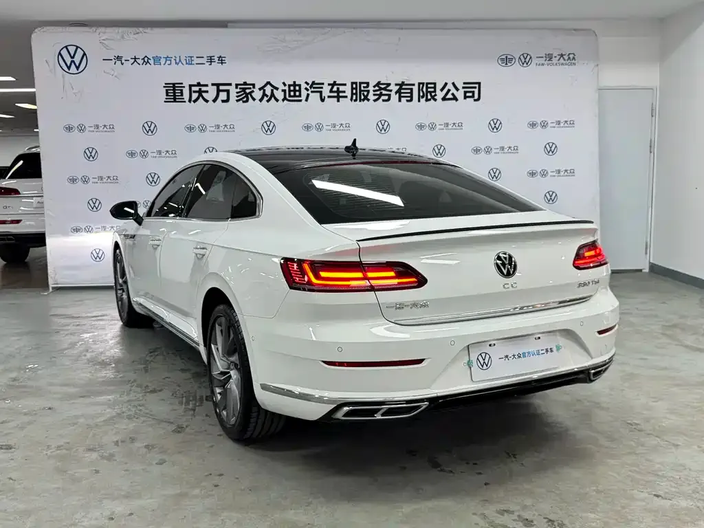 Volkswagen CC — фото 10
