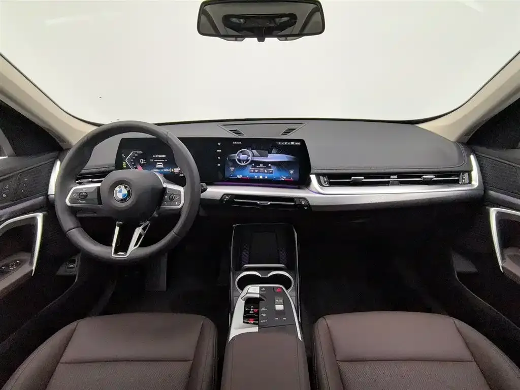 BMW X1 — фото 8