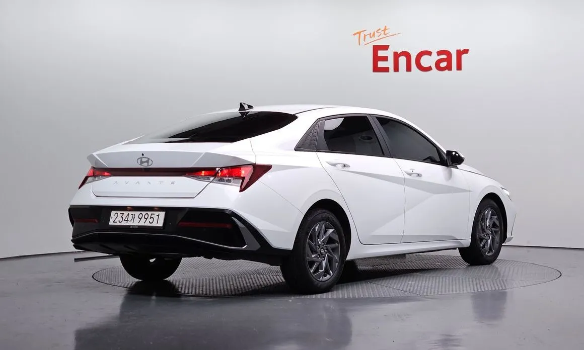 Hyundai AVANTE — фото 2