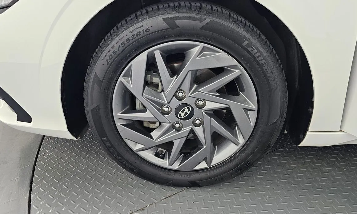 Hyundai AVANTE — фото 9