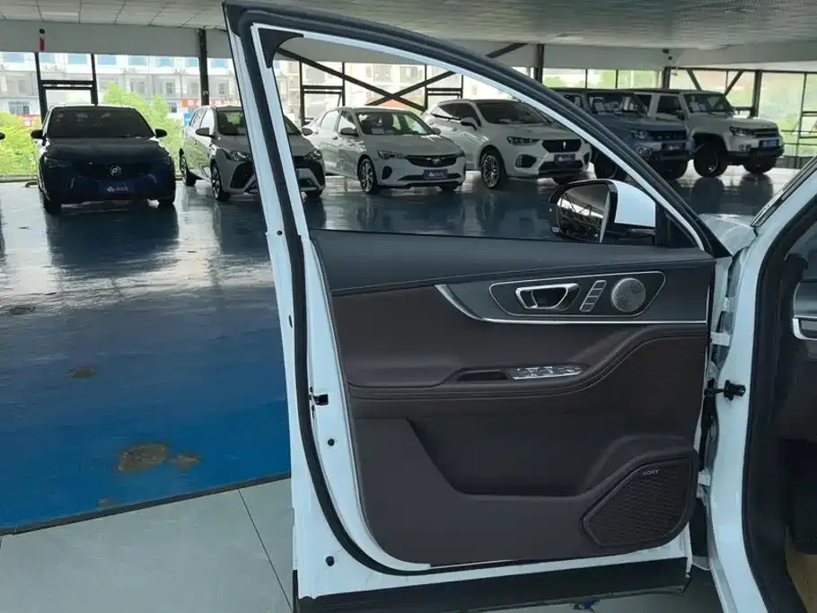 Chery Tiggo 8 PRO — фото 10