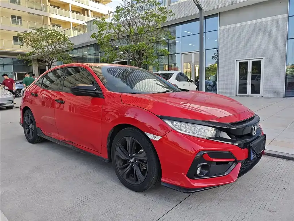 Honda Civic — фото 8