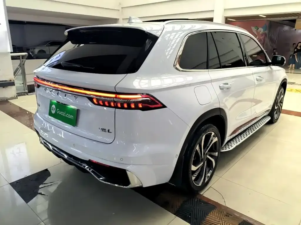 Geely Xingyue L — фото 3