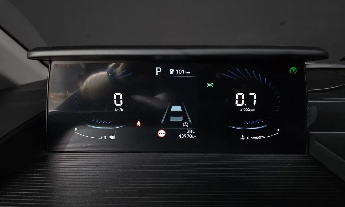 Hyundai Staria — фото 2