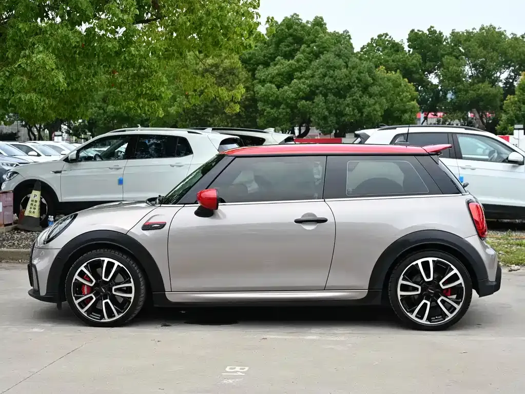 MINI JCW (John Cooper Works) — фото 10