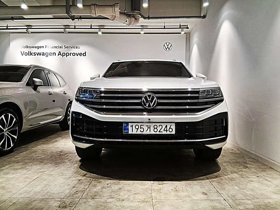 Volkswagen Touareg — фото 8