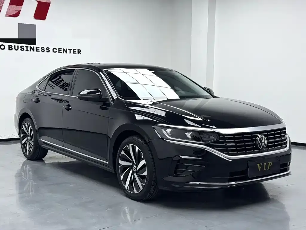 Volkswagen Passat — фото 4