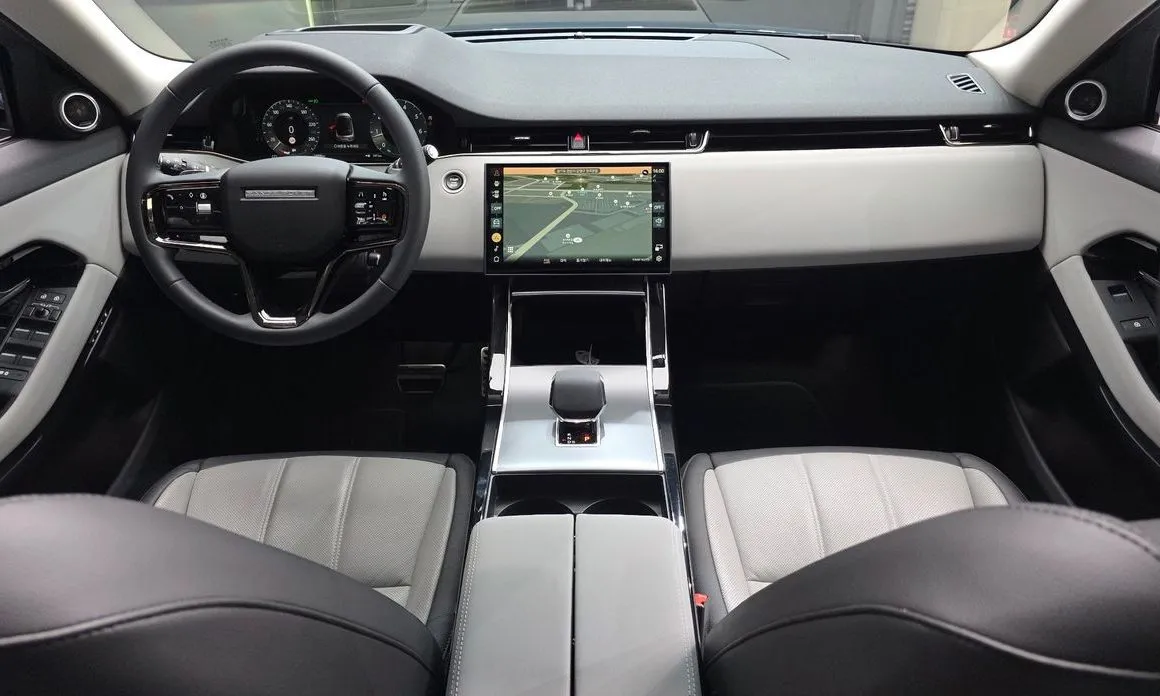 Land Rover Range Rover Evoque 2024 из KR, фото 3