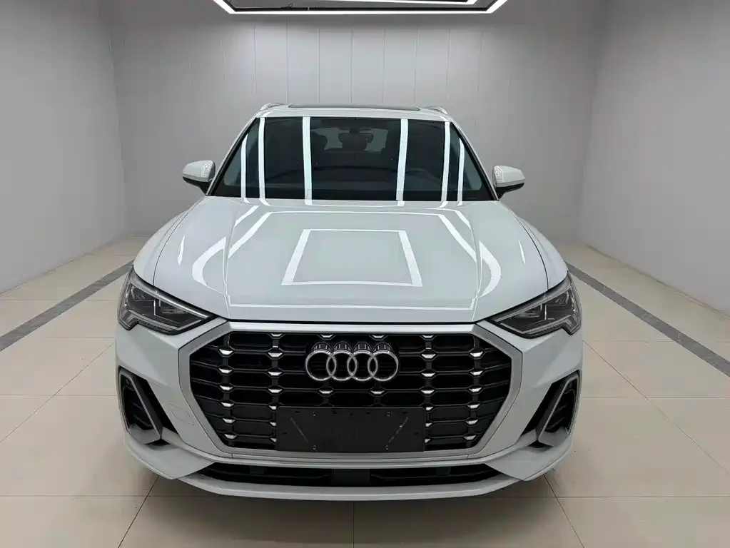 Audi Q3 — фото 10