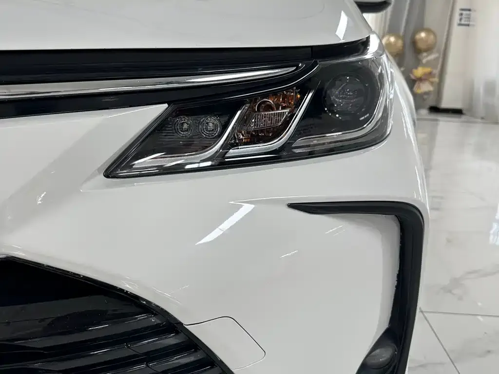 Toyota Corolla 2023 из CN, фото 3