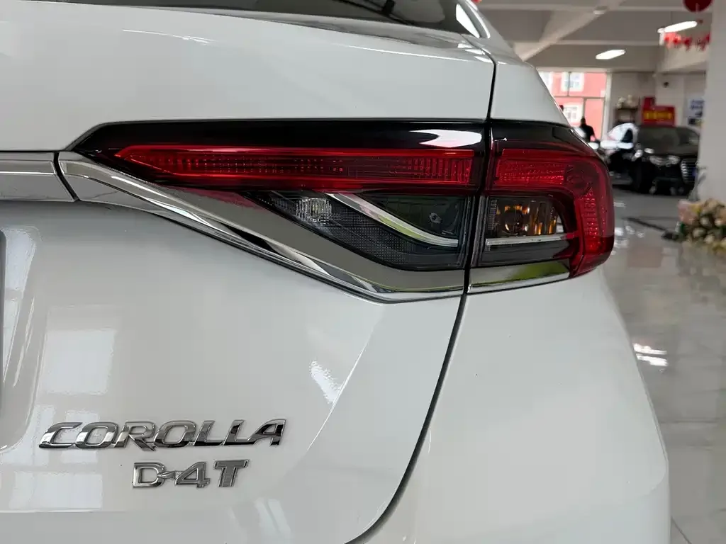 Toyota Corolla 2023 из CN, фото 2