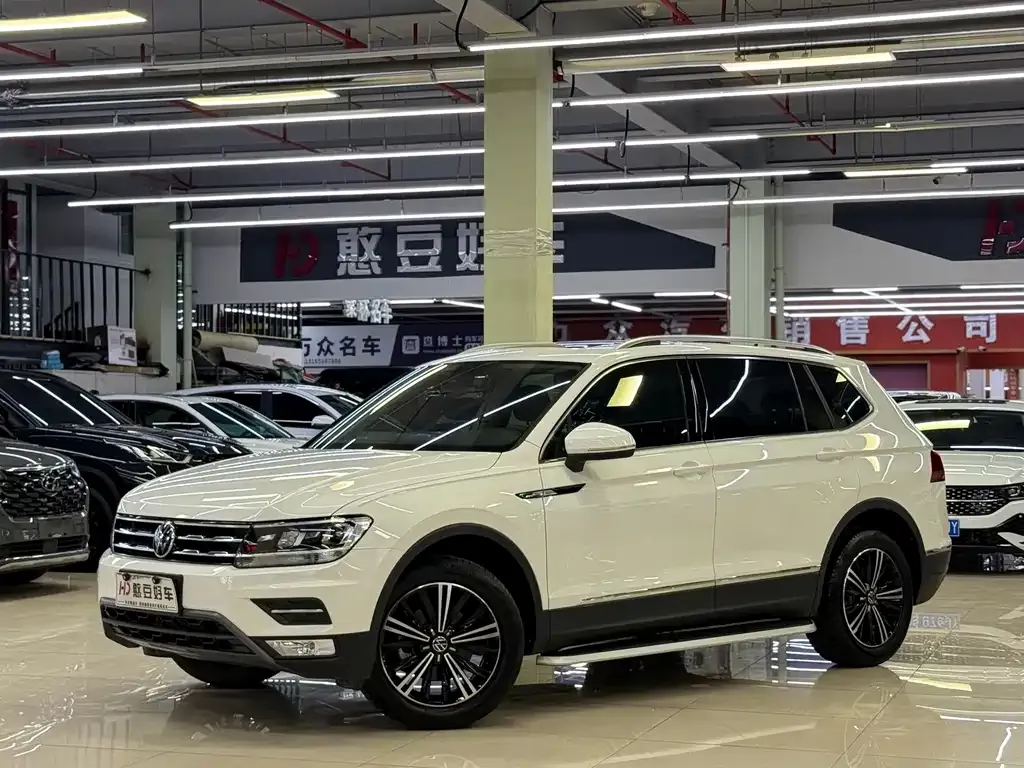 Volkswagen Tiguan L