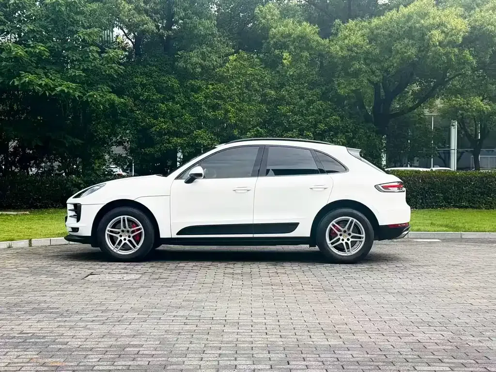 Porsche Macan — фото 9