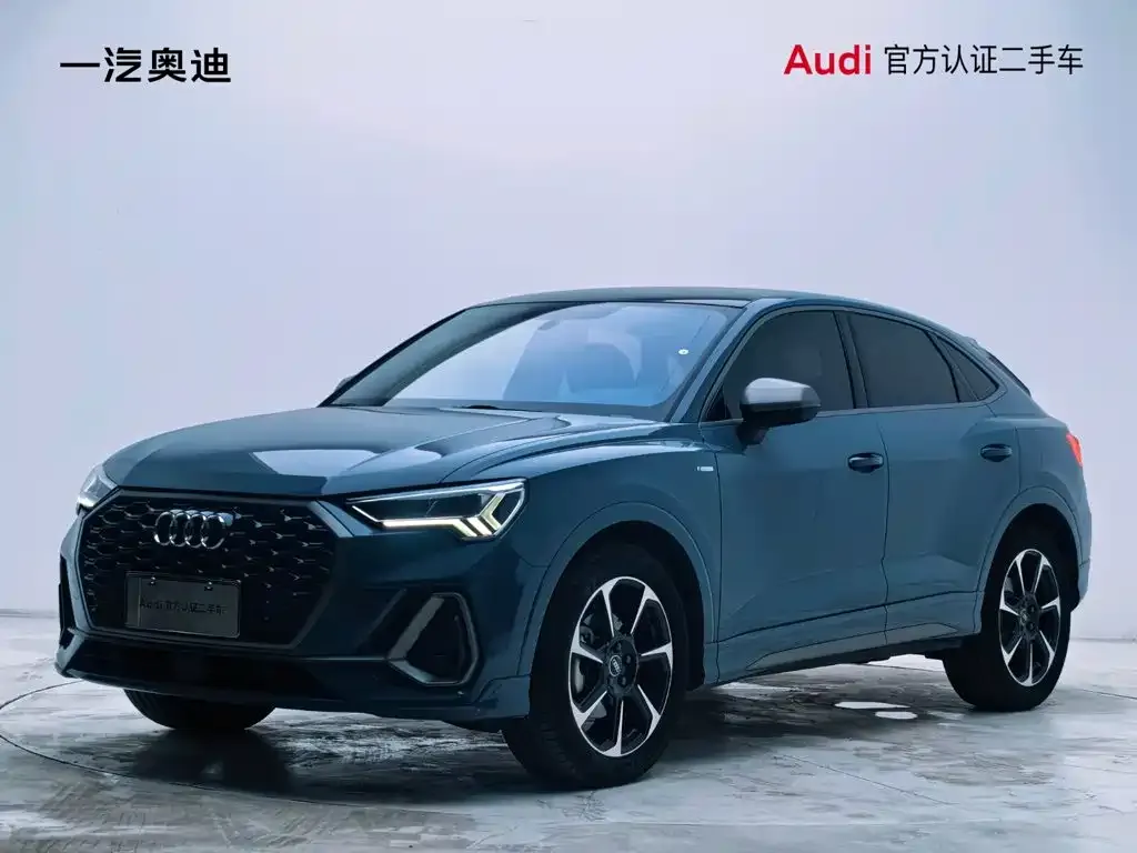 Audi Q3 Sportback — фото 1