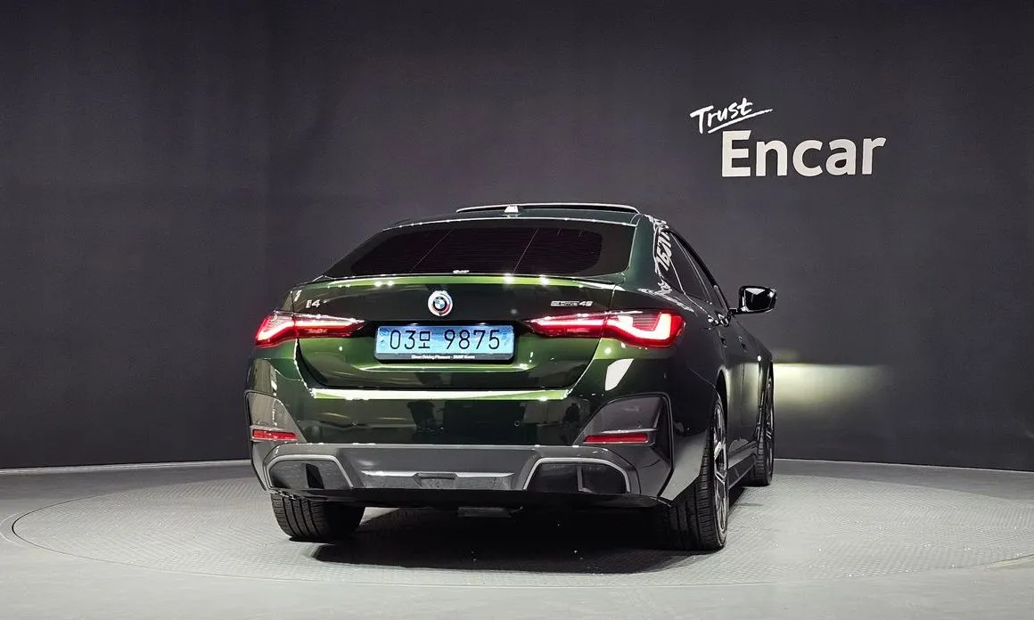 BMW i4 — фото 3