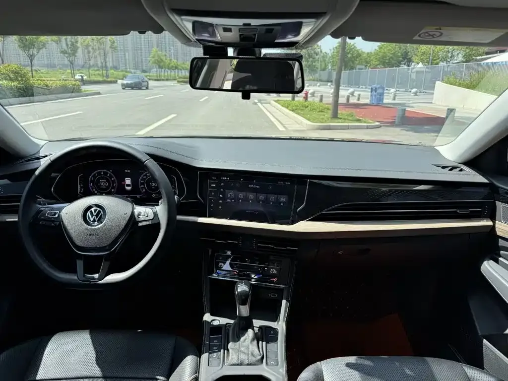 Volkswagen Passat — фото 2
