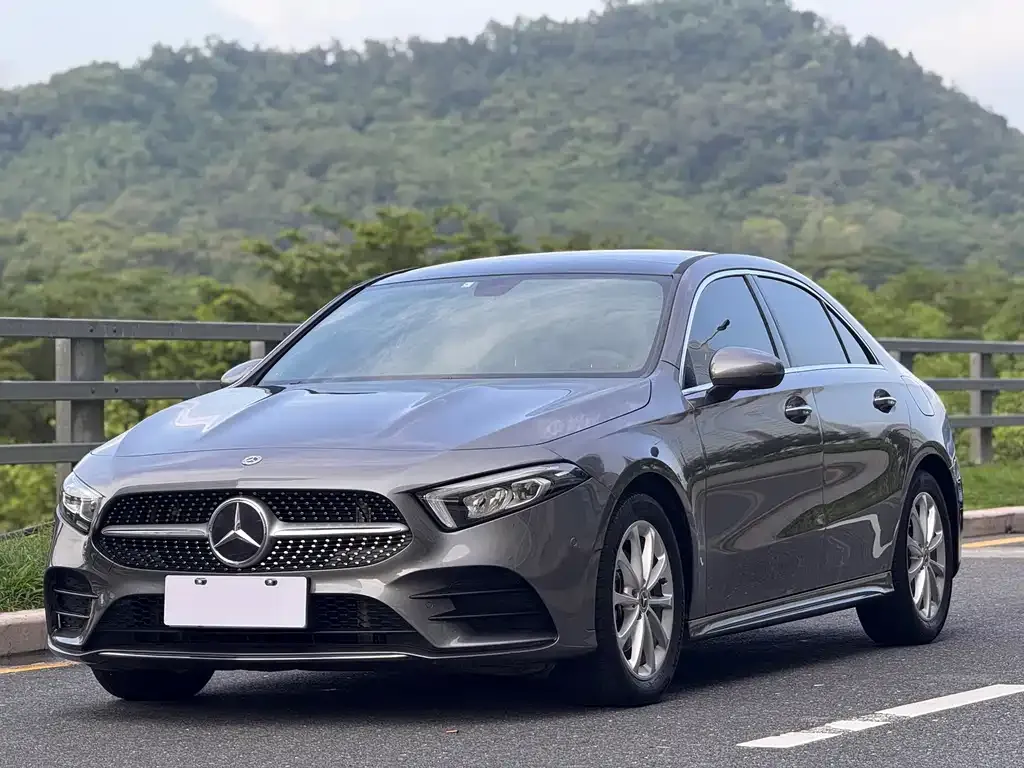 Mercedes-Benz A-Class — фото 1