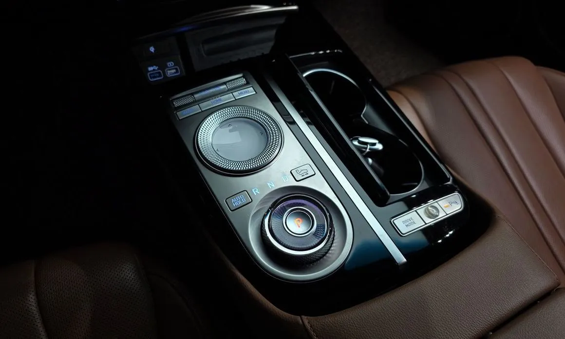 Genesis G80 — фото 6