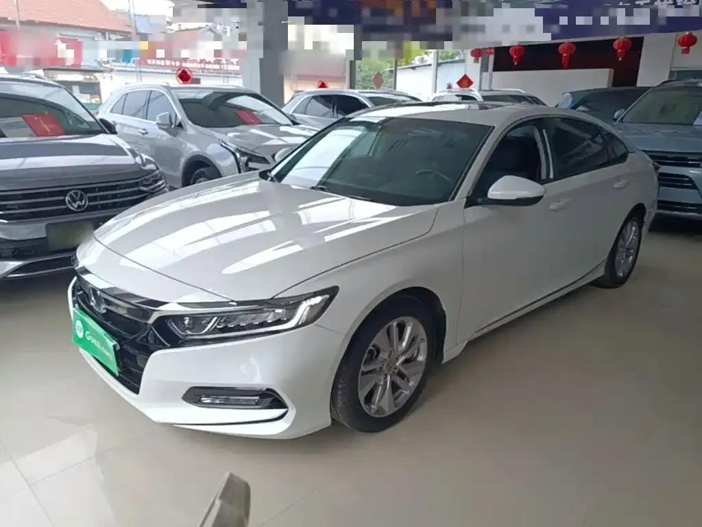 Honda Accord — фото 10