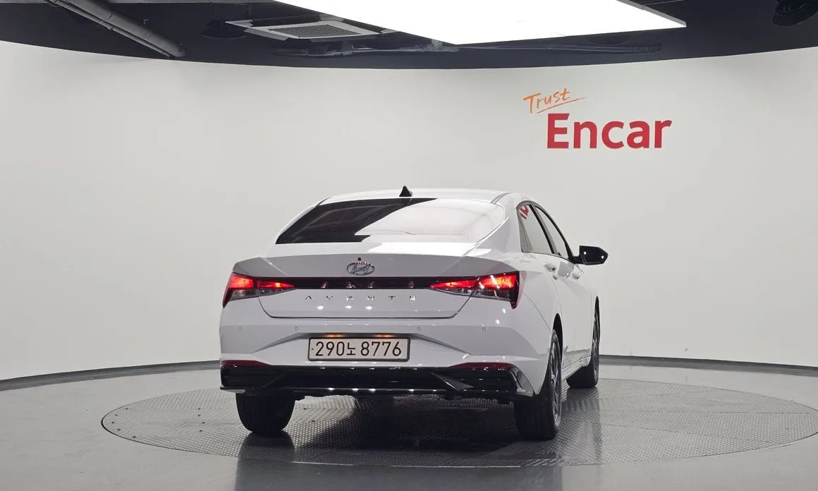 Hyundai AVANTE — фото 2