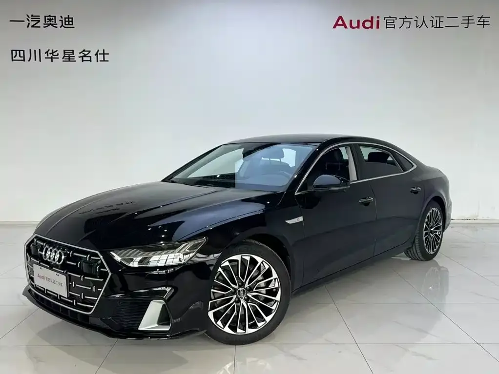 Audi A7L — фото 1