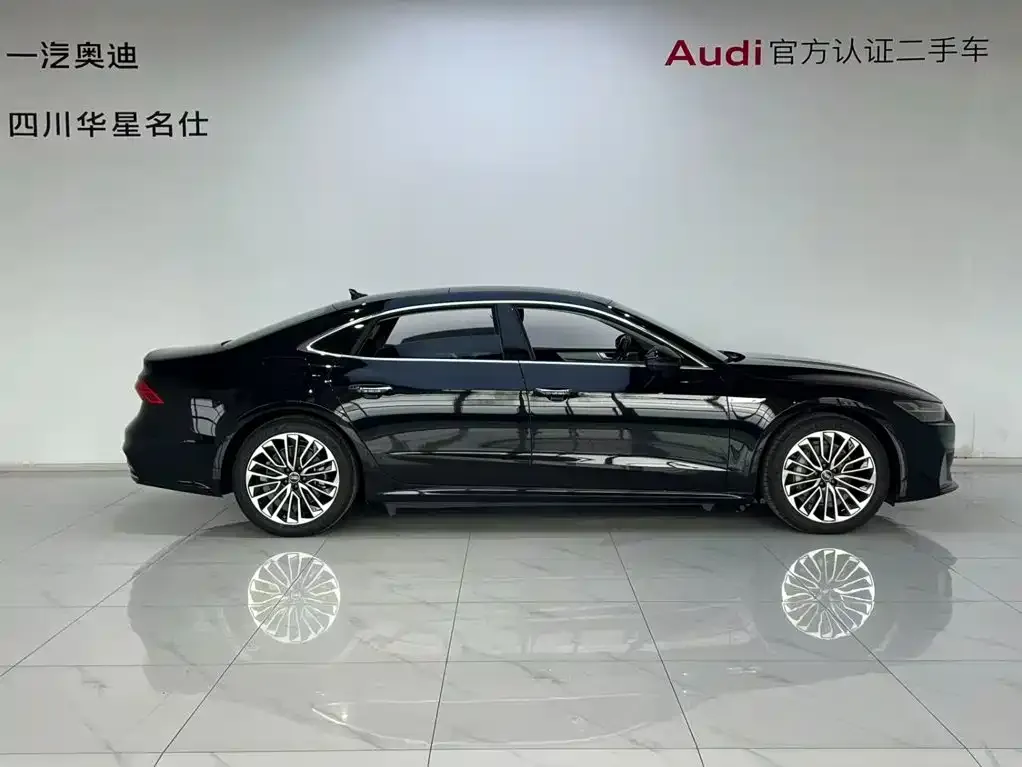 Audi A7L — фото 5