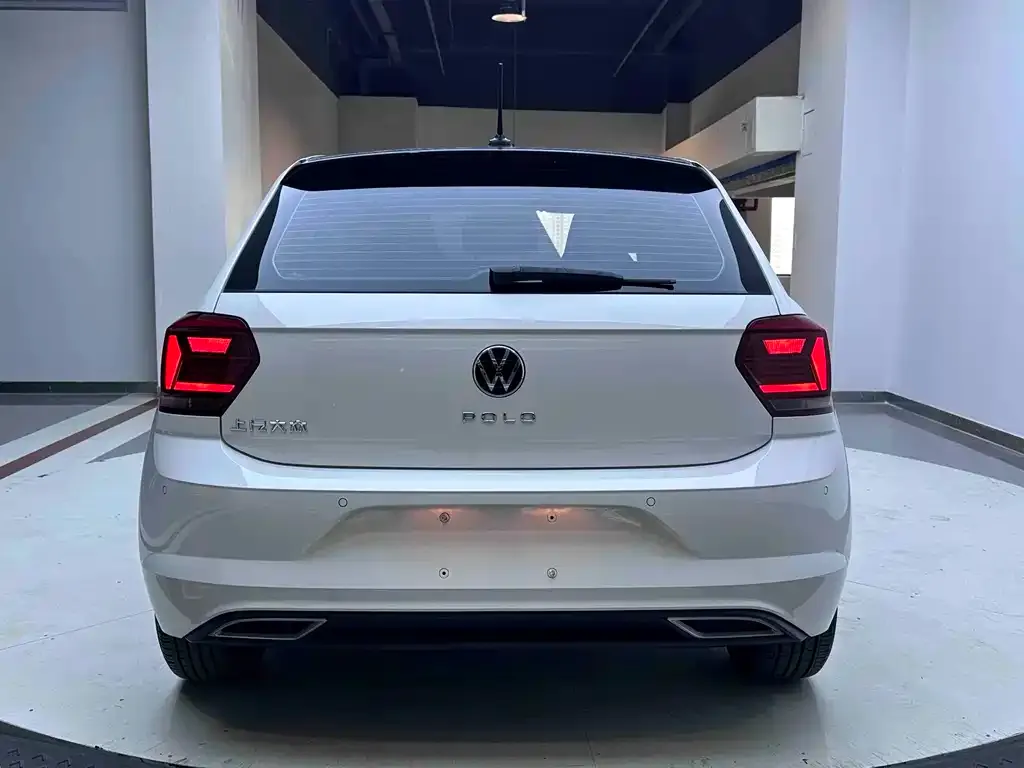 Volkswagen Polo — фото 3
