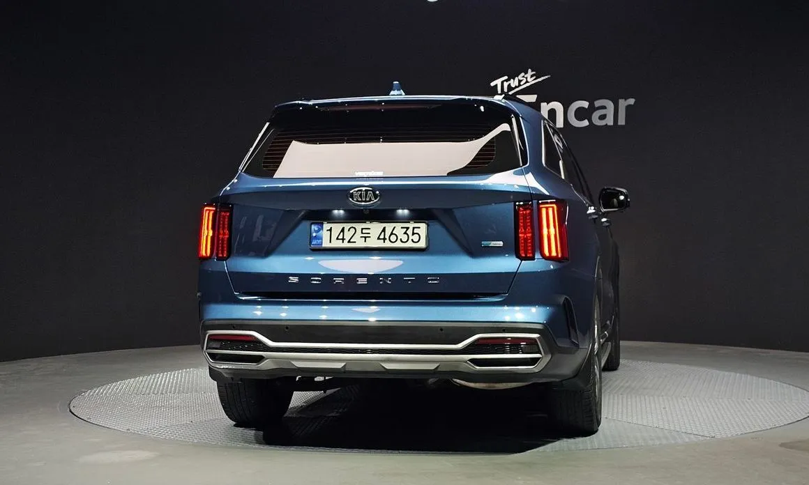 Kia Sorento — фото 4