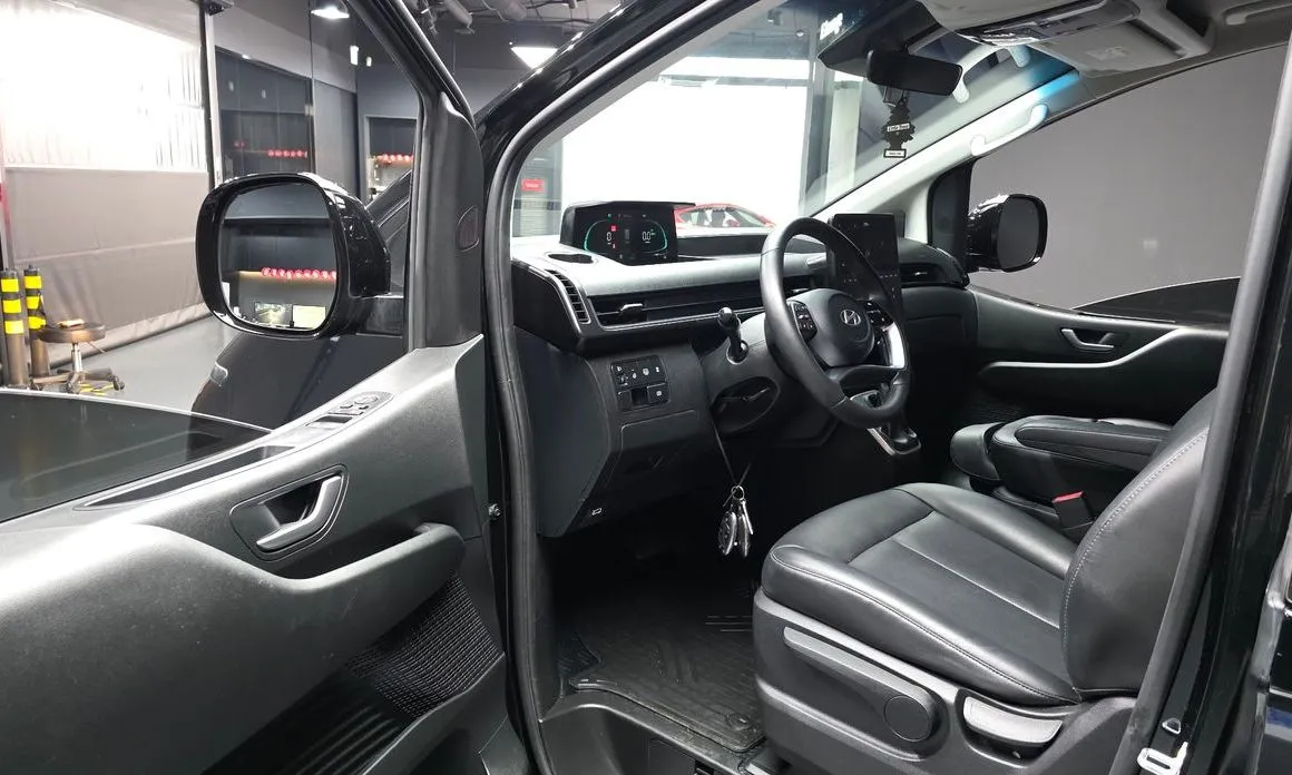 Hyundai Staria 2025 из KR, фото 9
