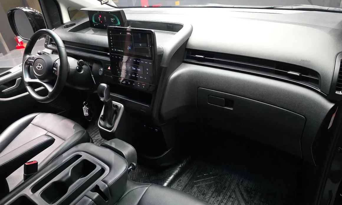Hyundai Staria 2025 из KR, фото 8