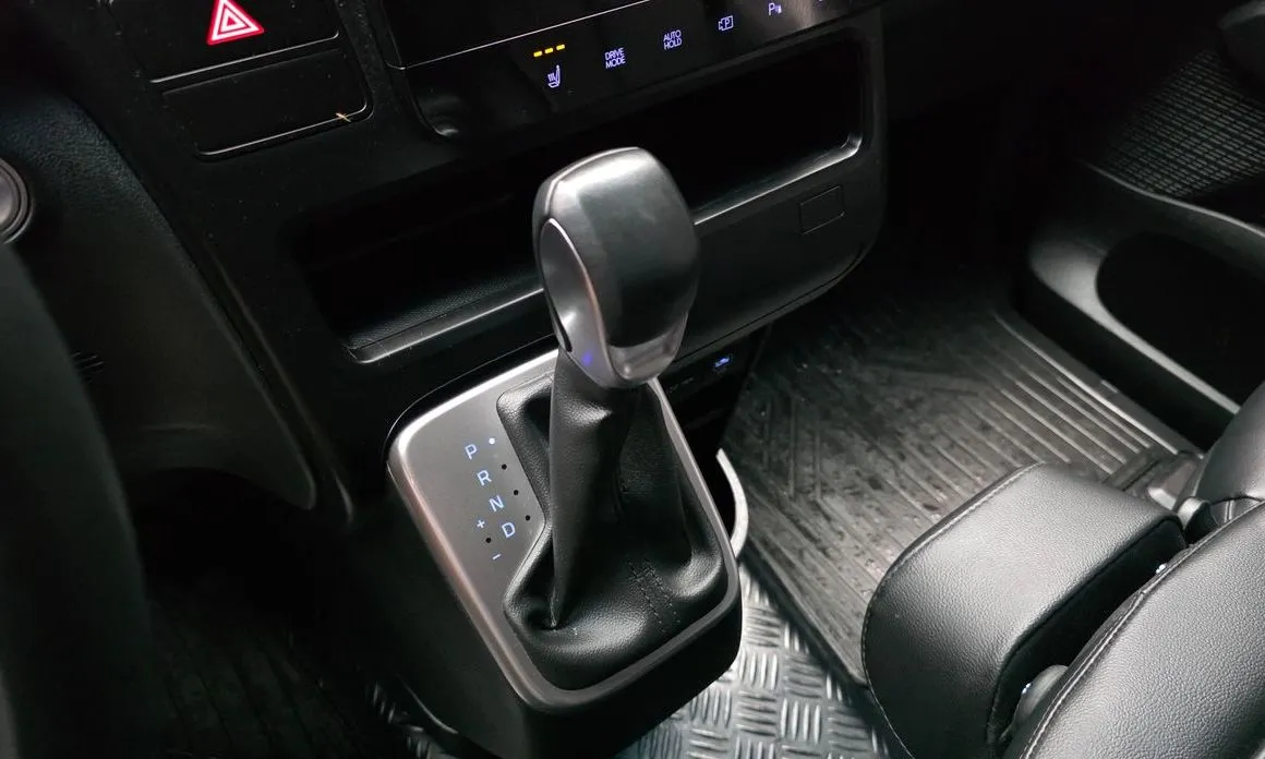 Hyundai Staria 2025 из KR, фото 3