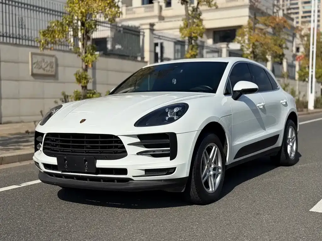 Porsche Macan — фото 1