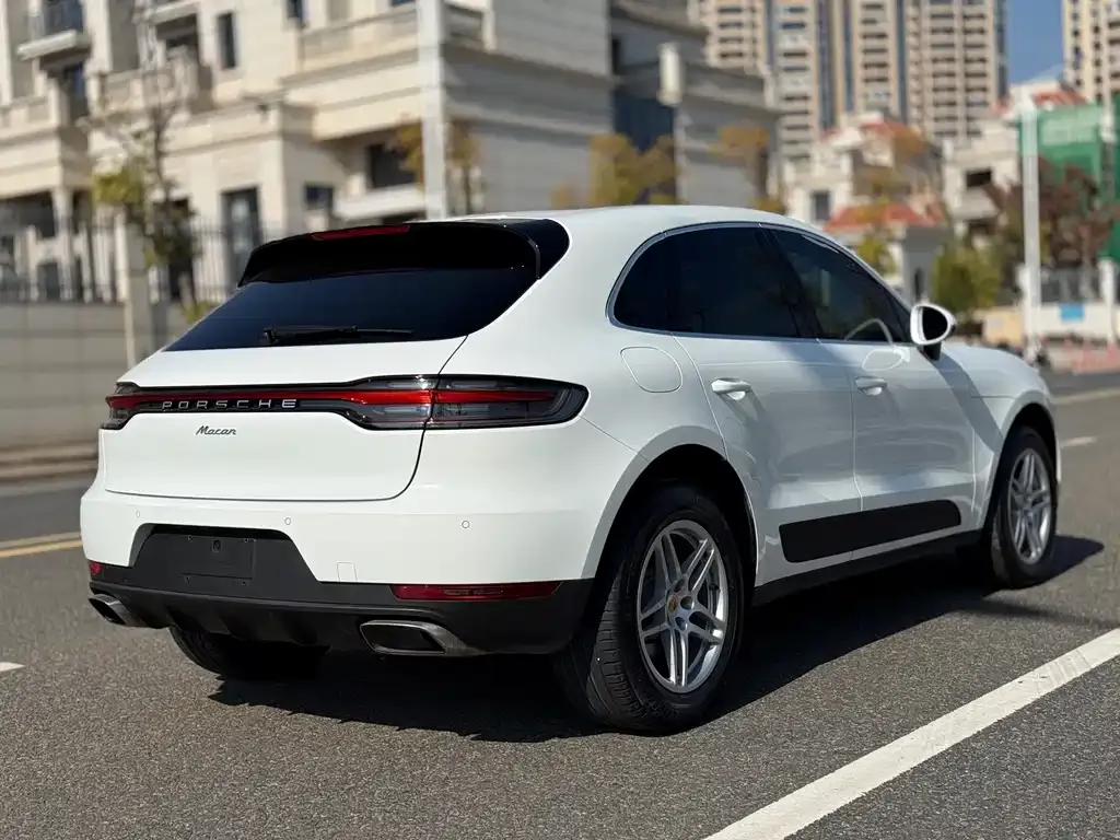 Porsche Macan — фото 5