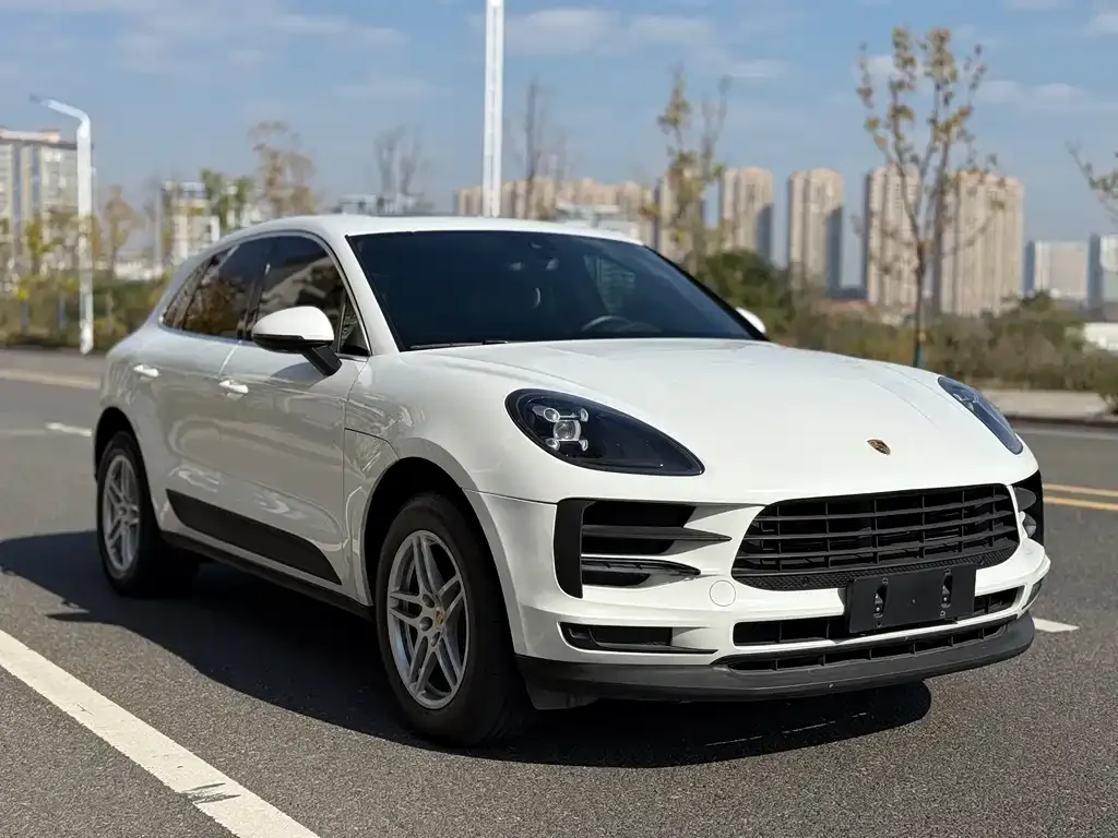 Porsche Macan — фото 10