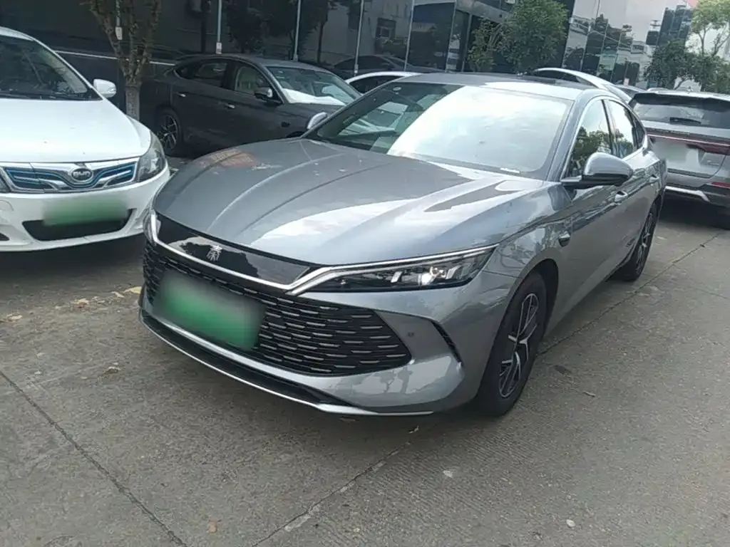 BYD Qin L — фото 9