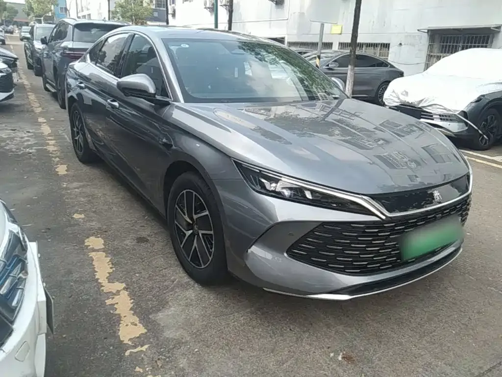 BYD Qin L — фото 8