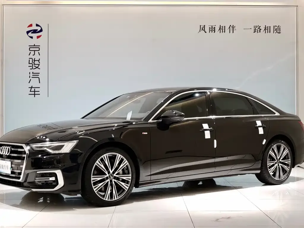 Audi A6L — фото 1