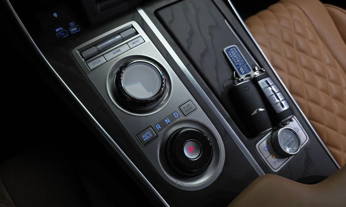 Genesis GV80 — фото 10