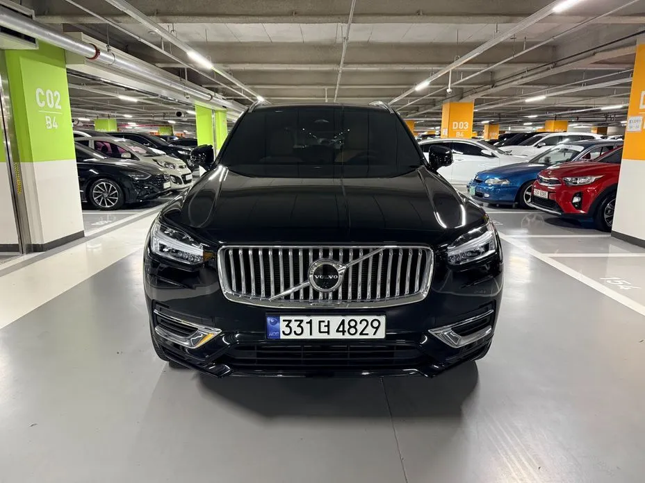 Volvo XC90 — фото 1