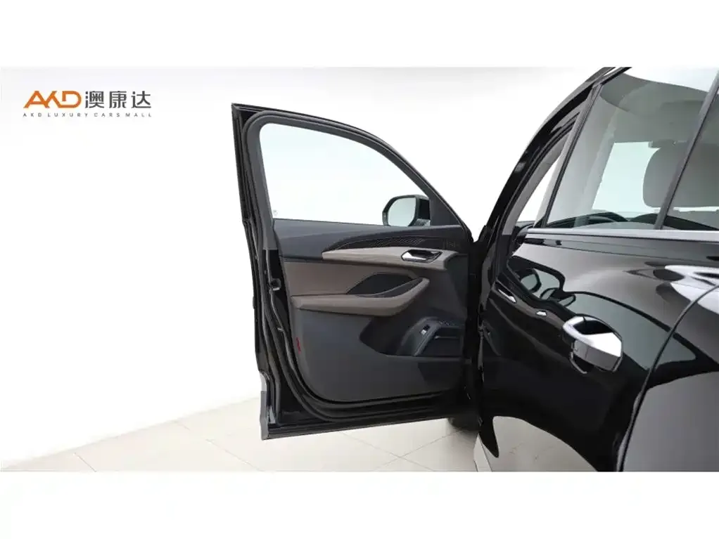 Audi Q6 2025 из CN, фото 2