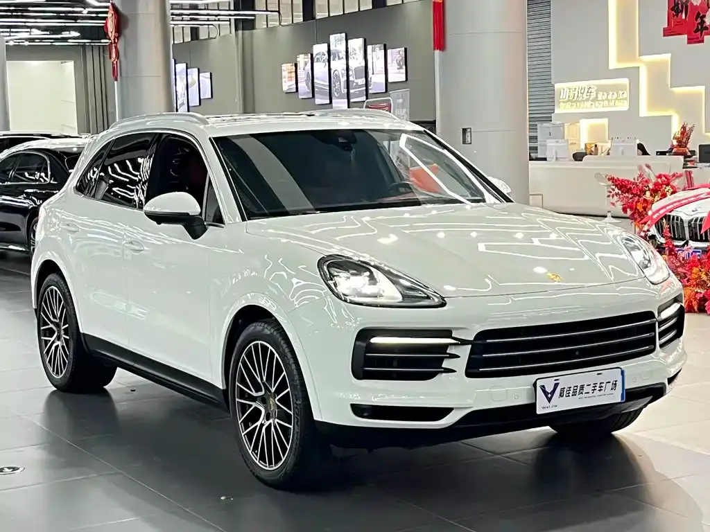 Porsche Cayenne — фото 7