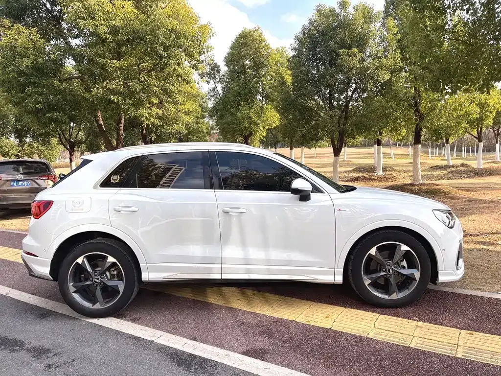Audi Q3 — фото 5