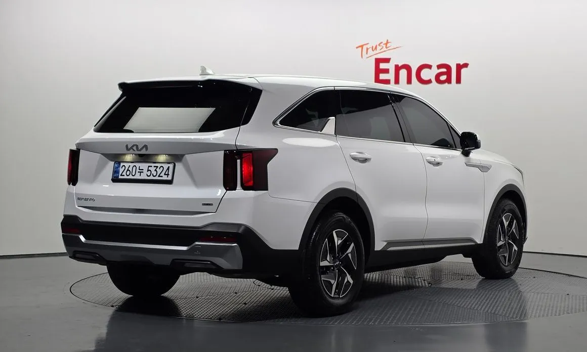 Kia Sorento — фото 6