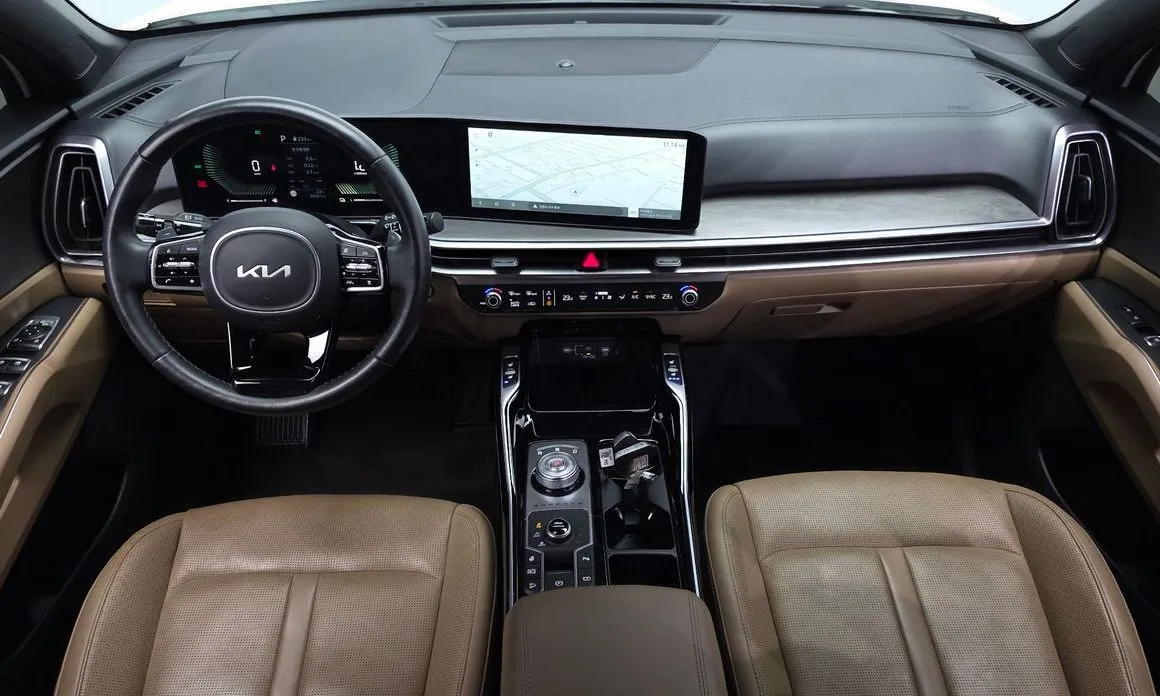 Kia Sorento — фото 9