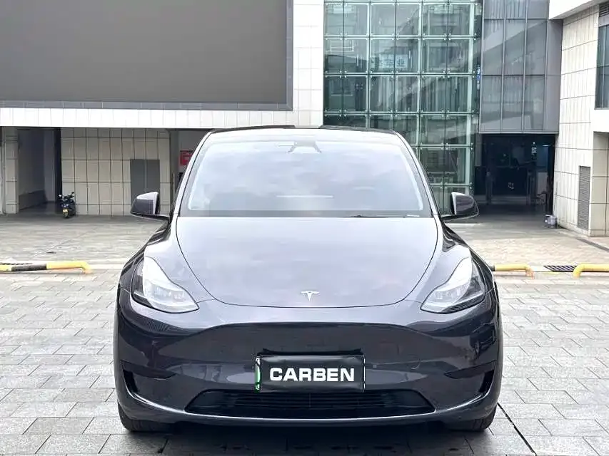 Tesla Model Y — фото 8