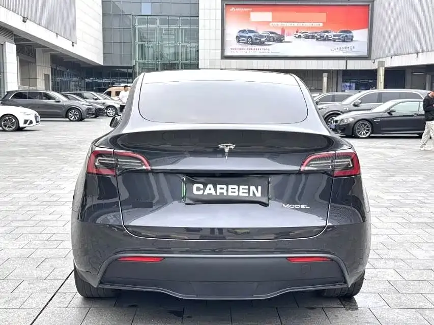 Tesla Model Y — фото 5