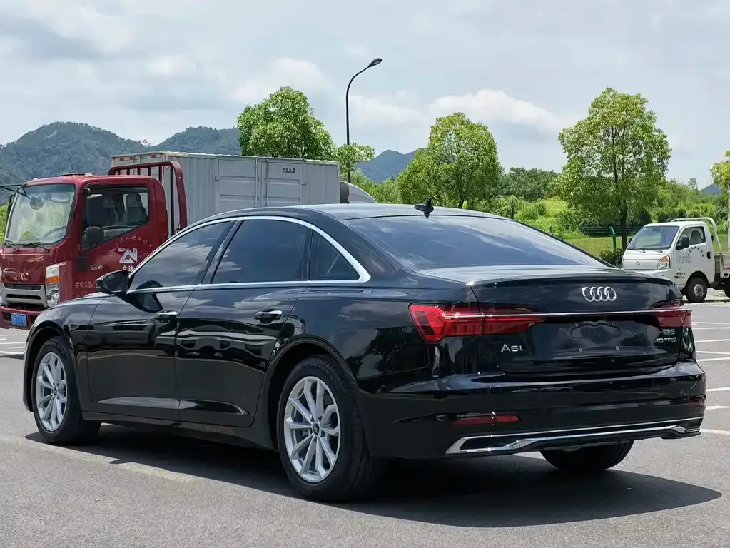 Audi A6L — фото 6